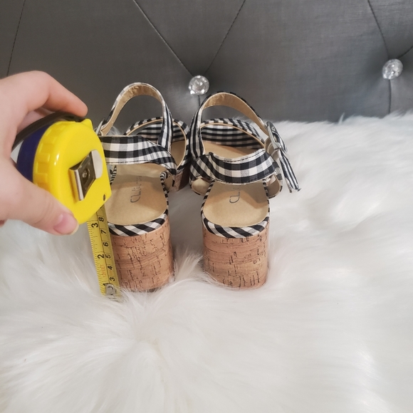 Chinese Laundry open toe slip on platform sandals - Picture 16 of 16